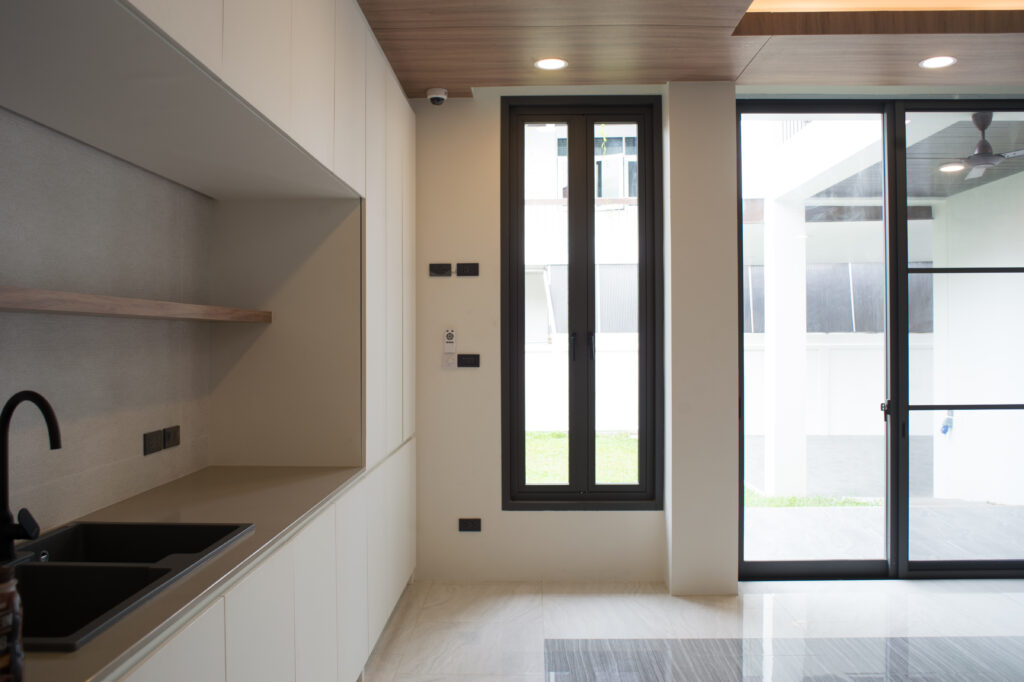 Casement & Awning Window